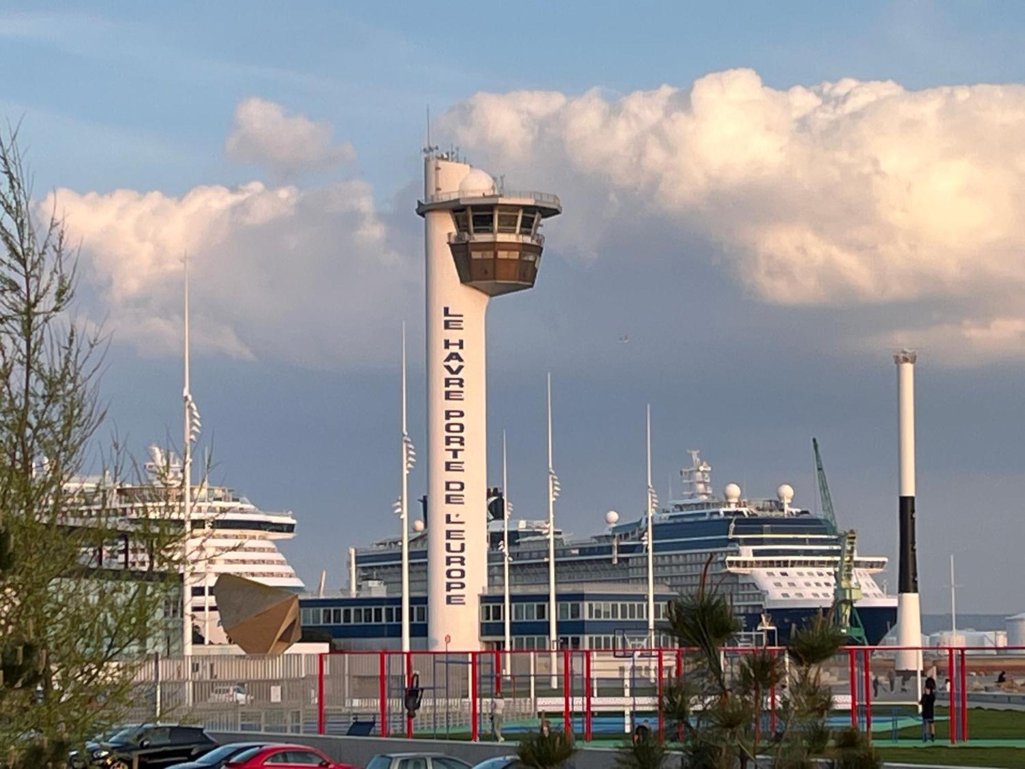 Vivez Les Flots Bleus - Port De Plaisance - *